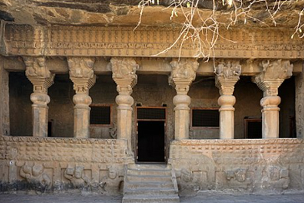 Cave 3 pillars Pandavleni