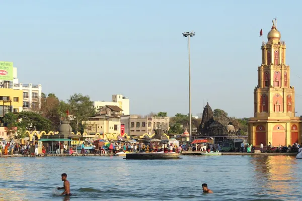 Ramkund bathing ghat Nashik near Shirdi